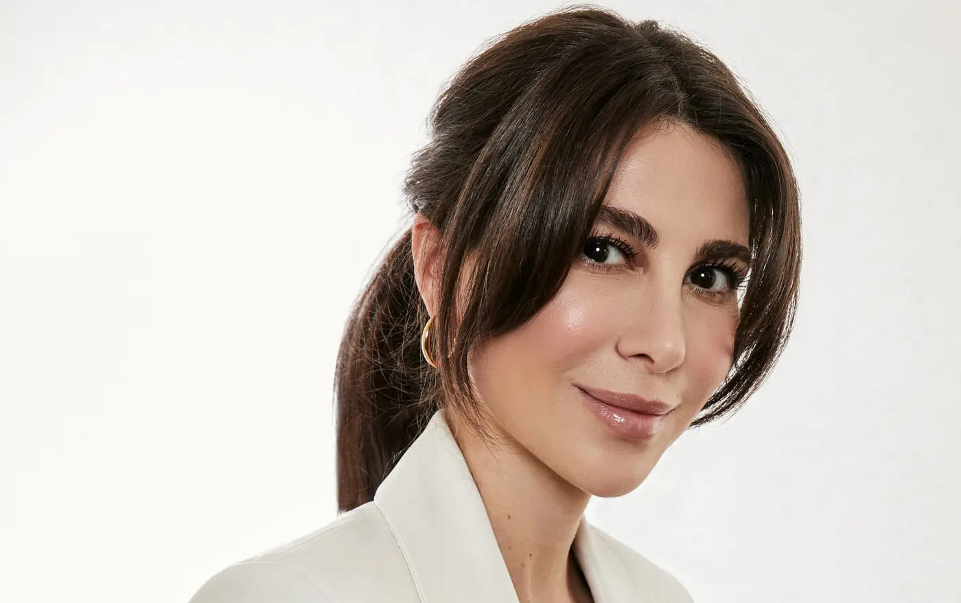 Dr. Emi Arpa